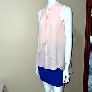 White House Black Market, women top size S